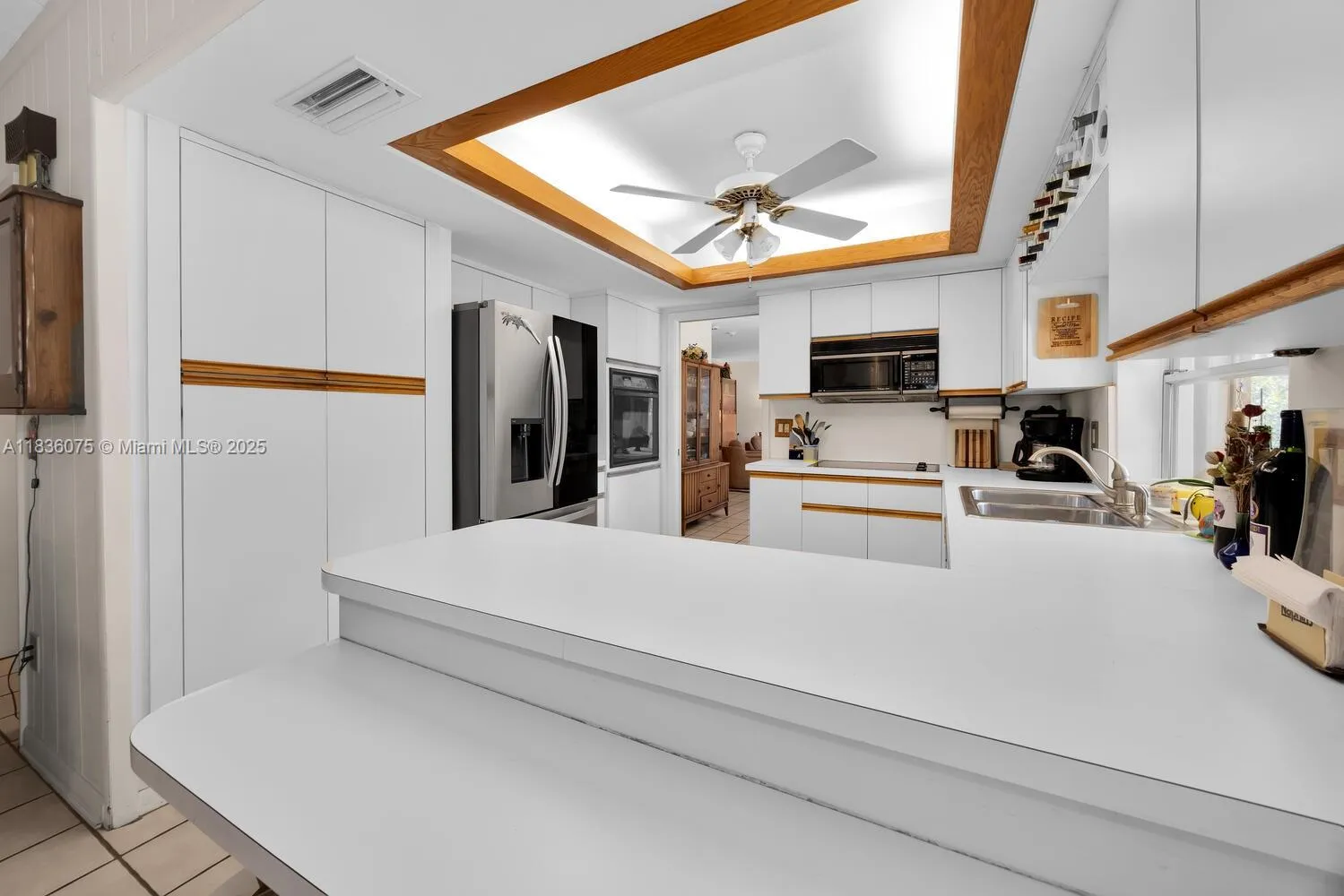 Palmetto Bay, Florida 33157, United States, 4 Bedrooms Bedrooms, ,2 BathroomsBathrooms,Residential,Pending,166643