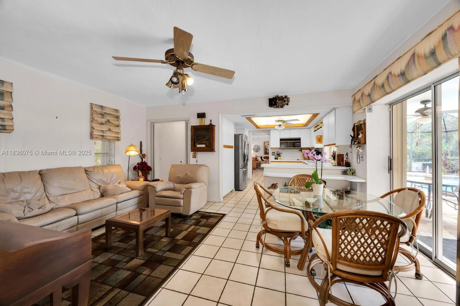 Palmetto Bay, Florida 33157, United States, 4 Bedrooms Bedrooms, ,2 BathroomsBathrooms,Residential,Pending,166643