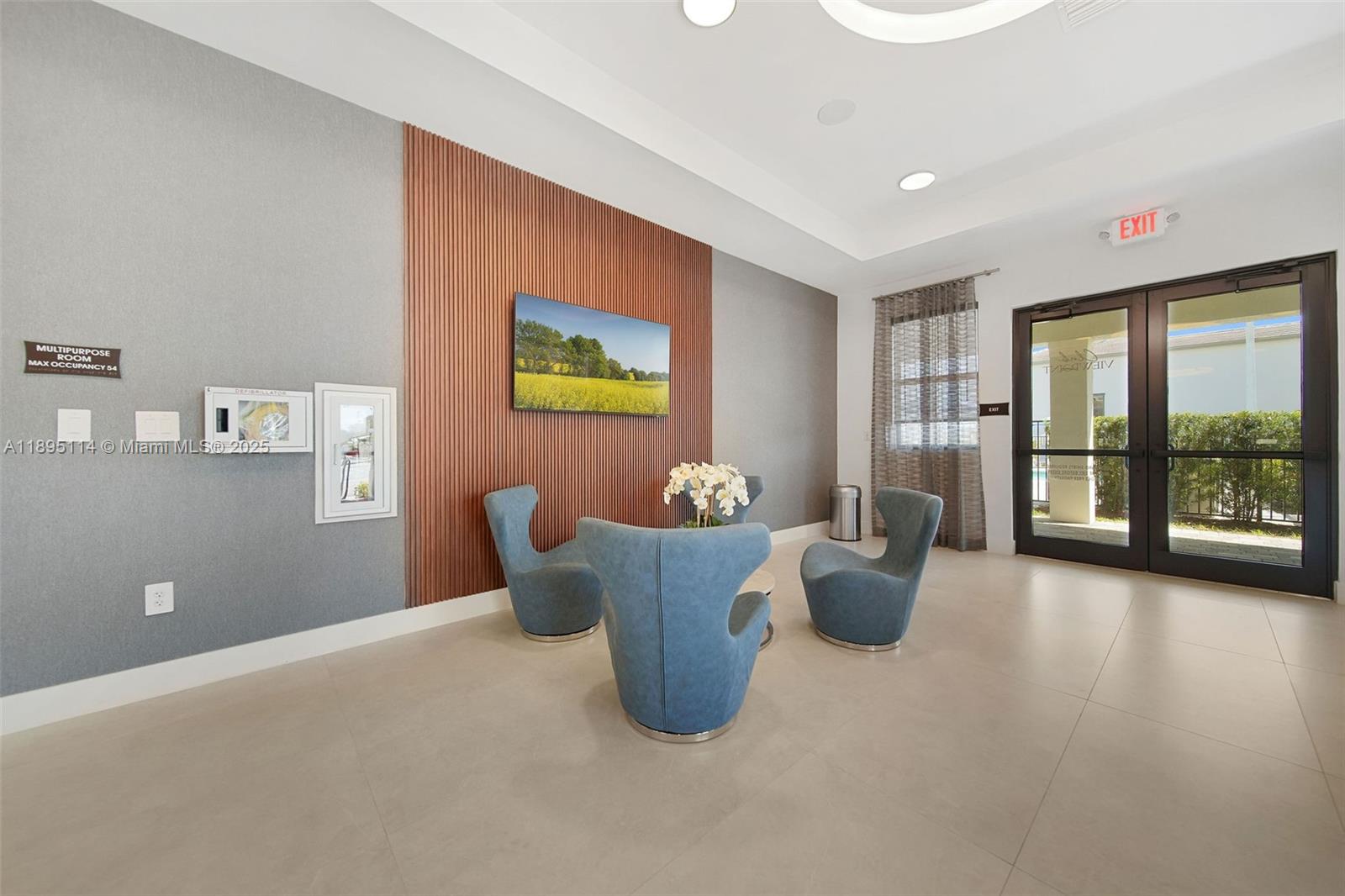 VISTA LAGO - Residential