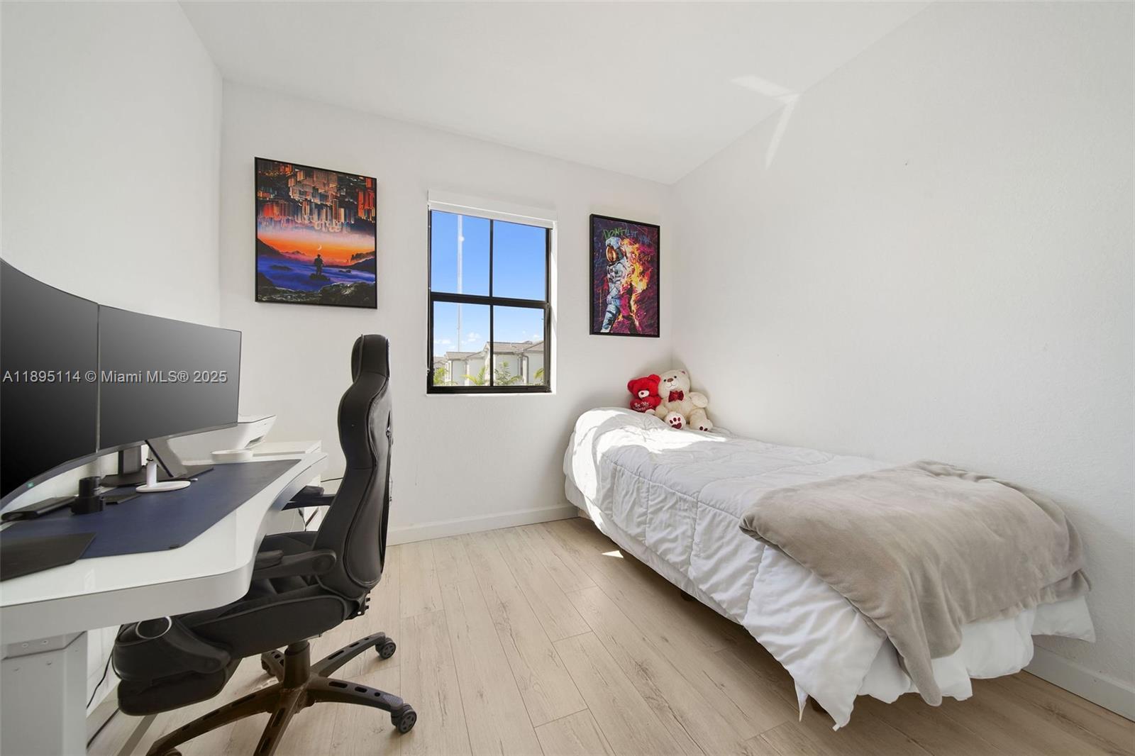 VISTA LAGO - Residential