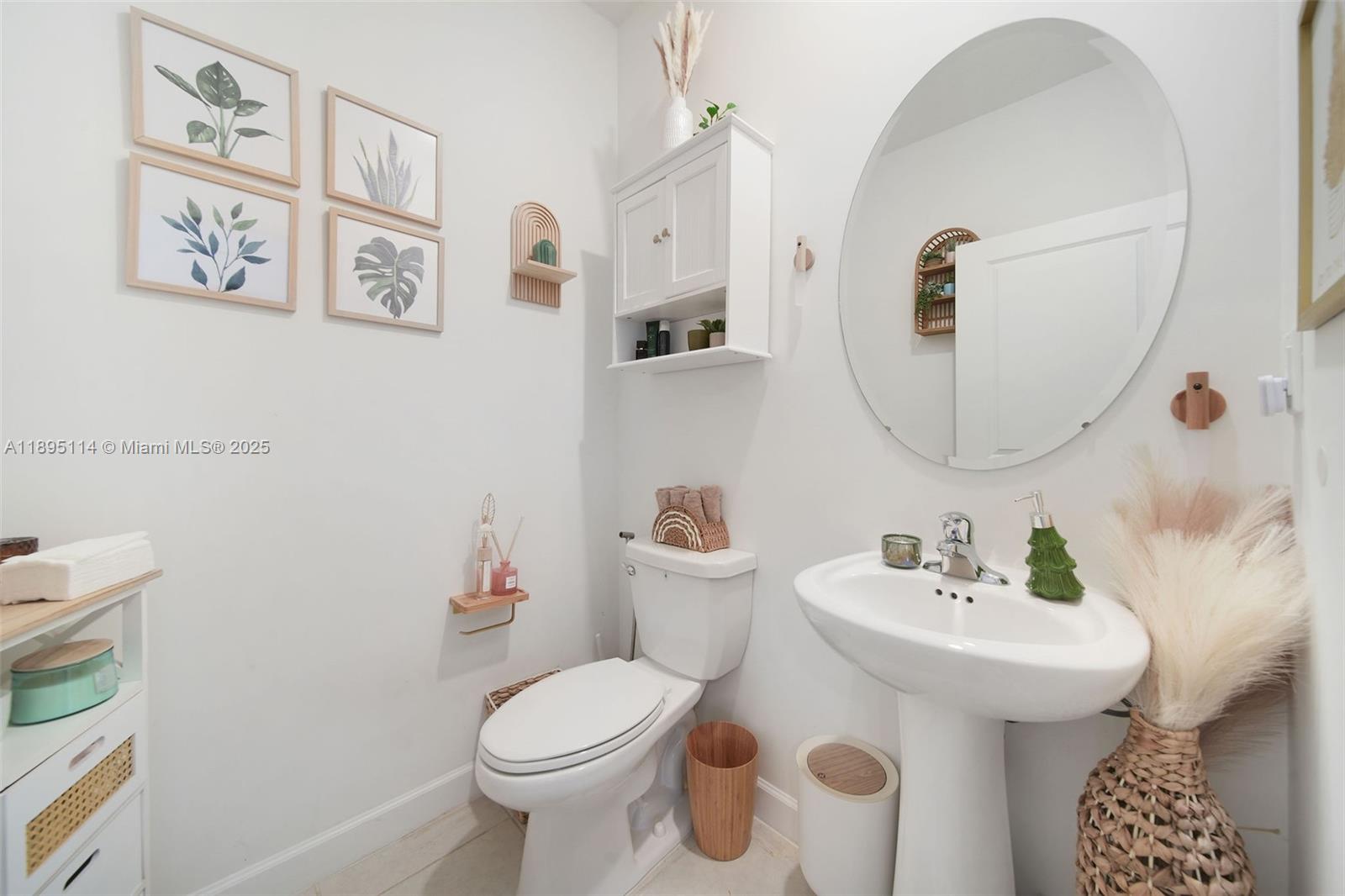 View photos, virtual tours, details... 493 NW 204th St