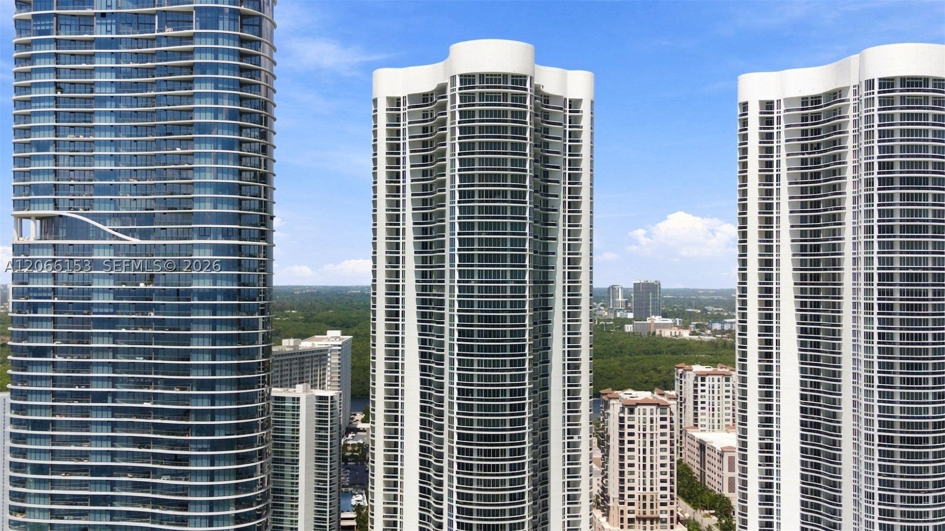 15811 Collins Ave 2802
