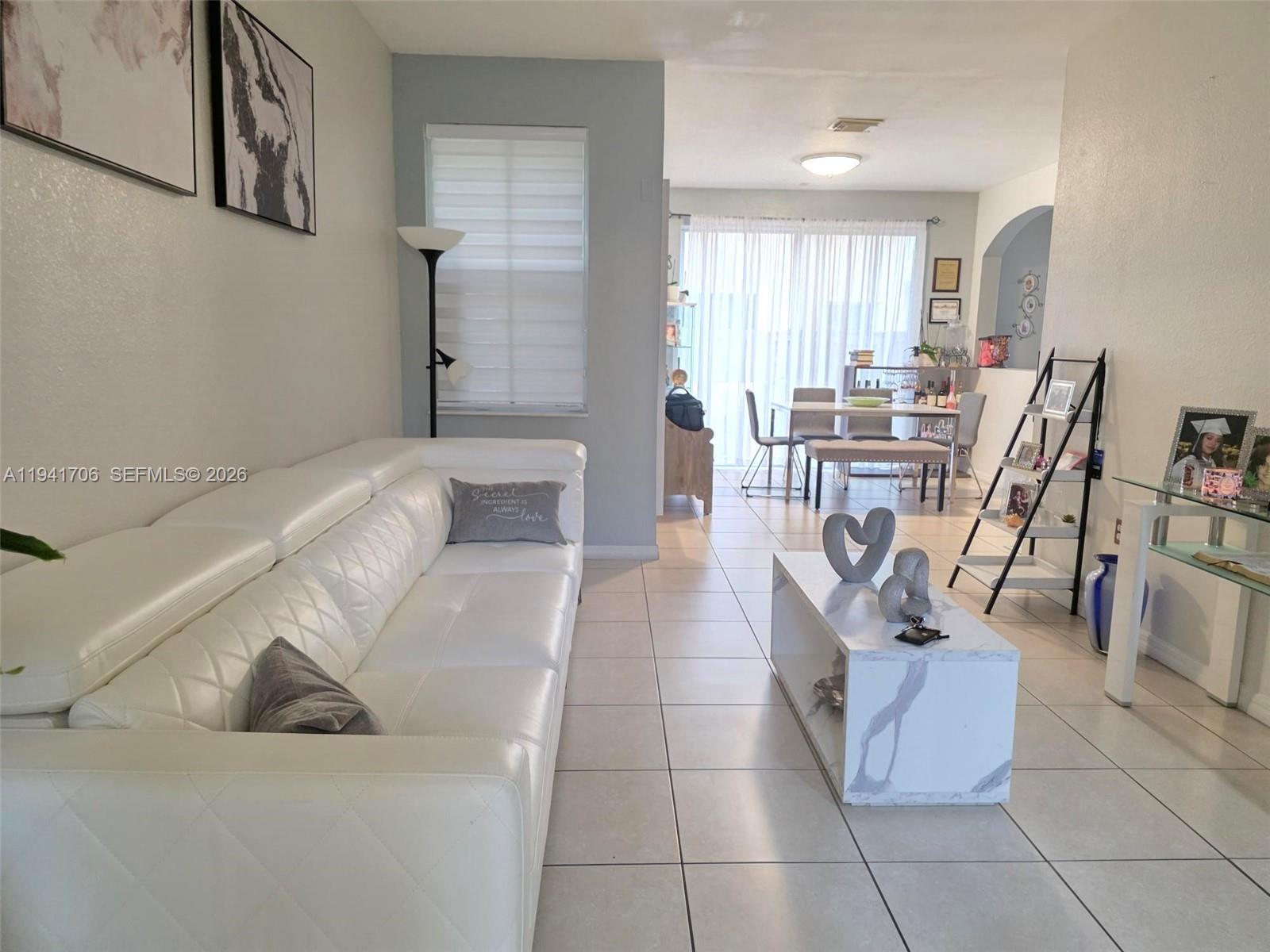 CENTURY BREEZE - Residential