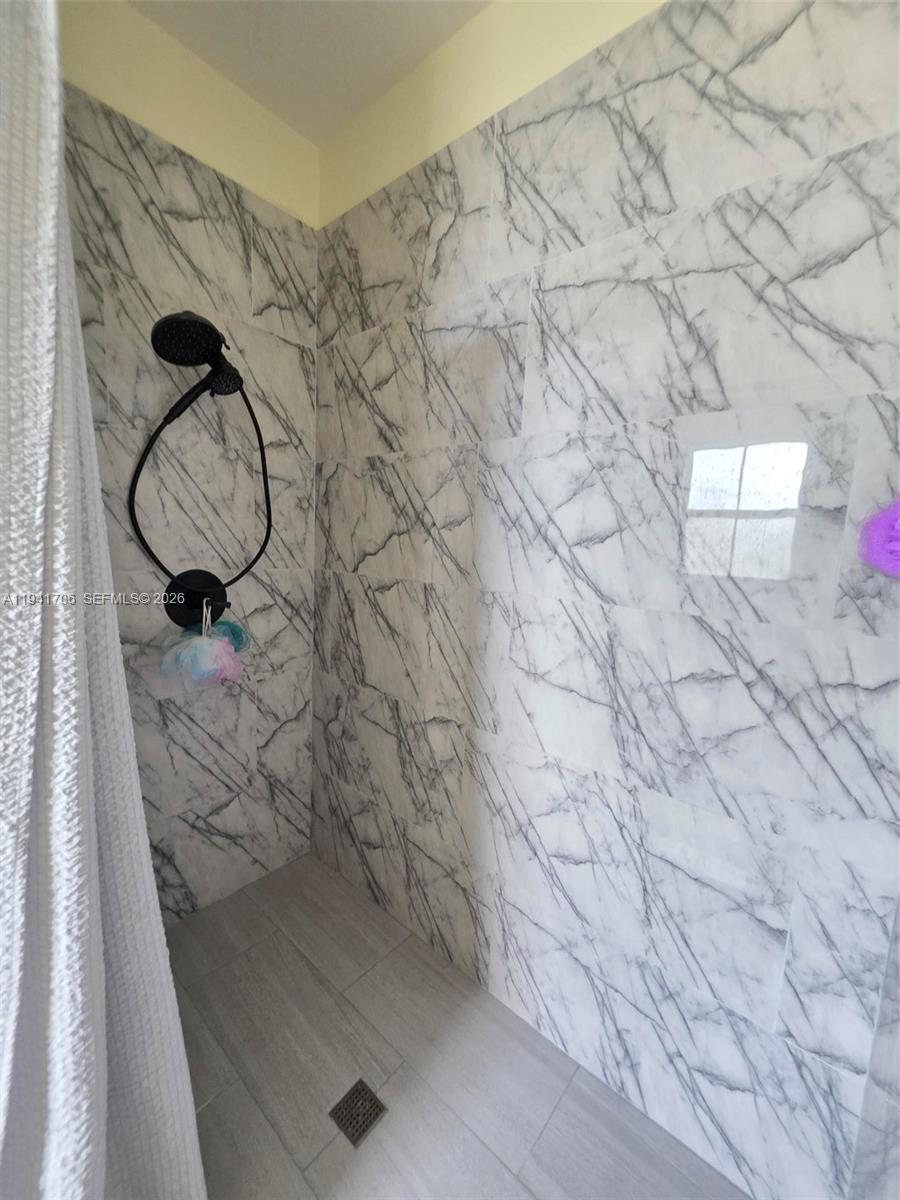 CENTURY BREEZE - Residential