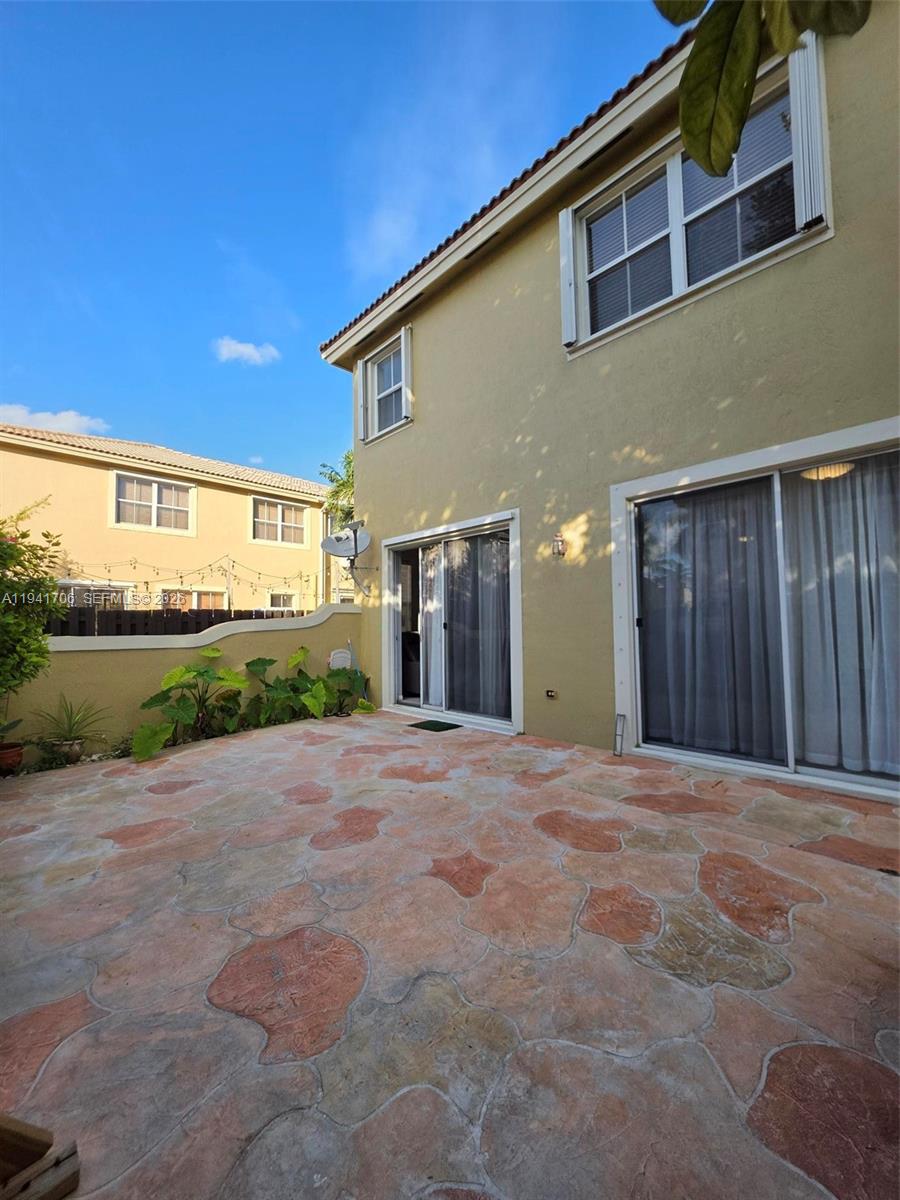 CENTURY BREEZE - Residential