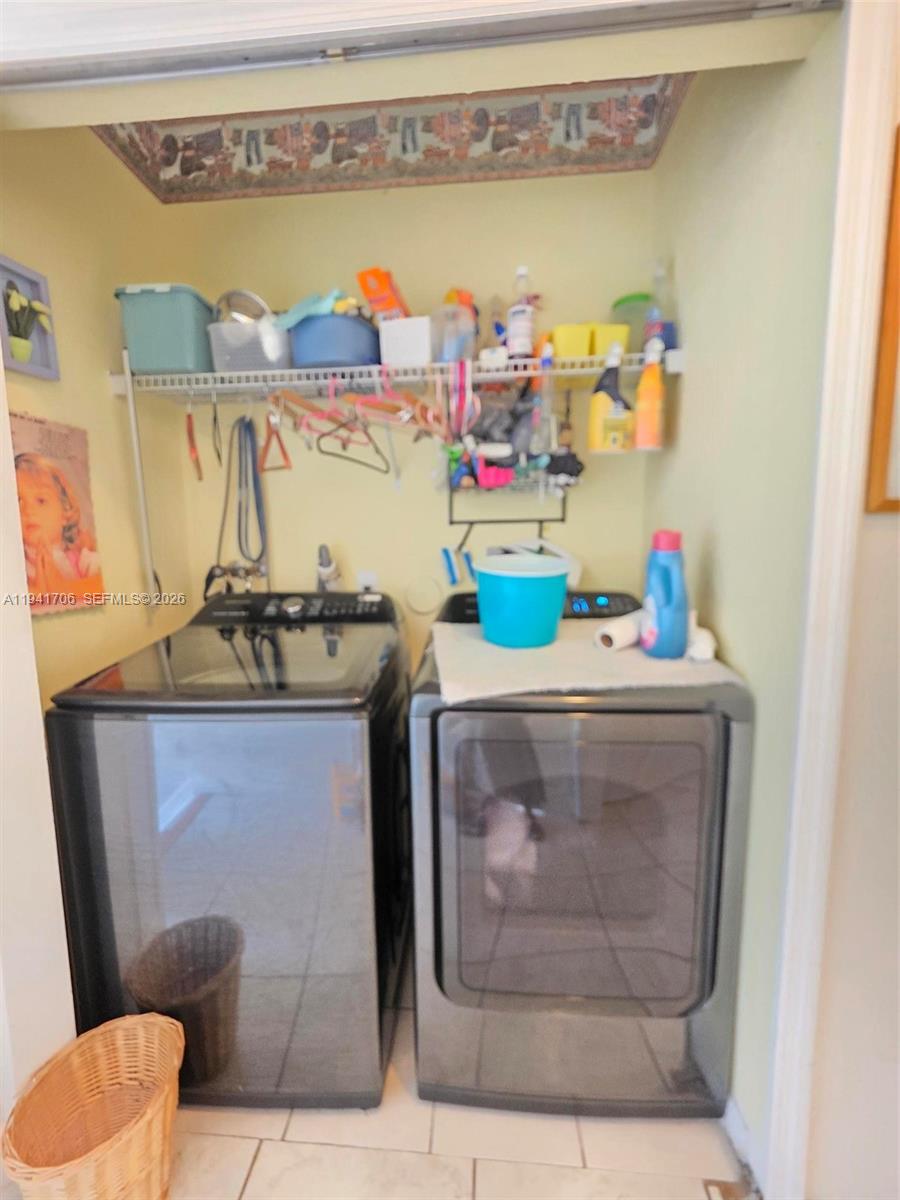 CENTURY BREEZE - Residential