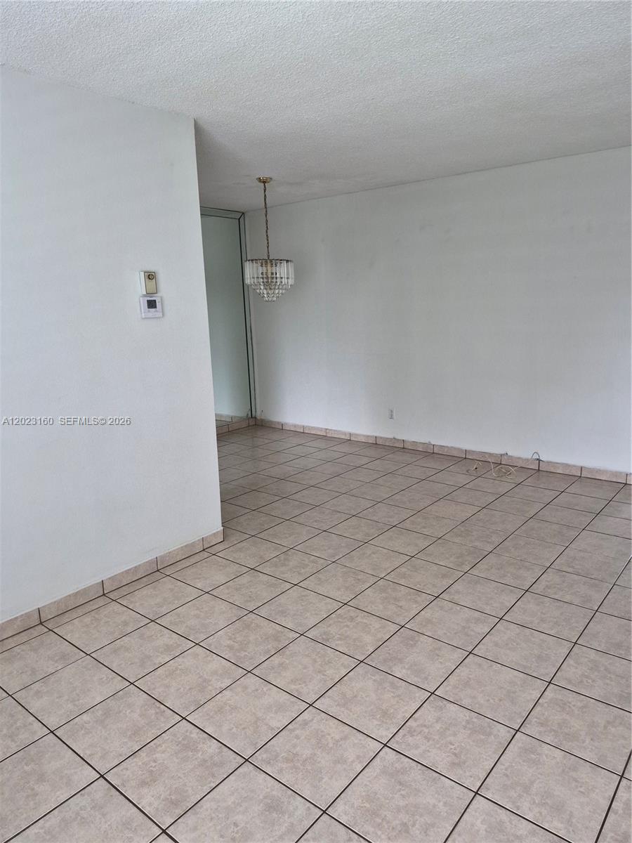 SEVENTEENTH GREEN CONDO - Residential