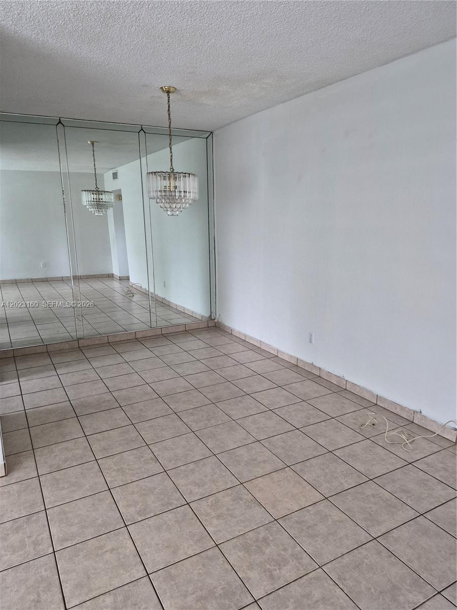 SEVENTEENTH GREEN CONDO - Residential