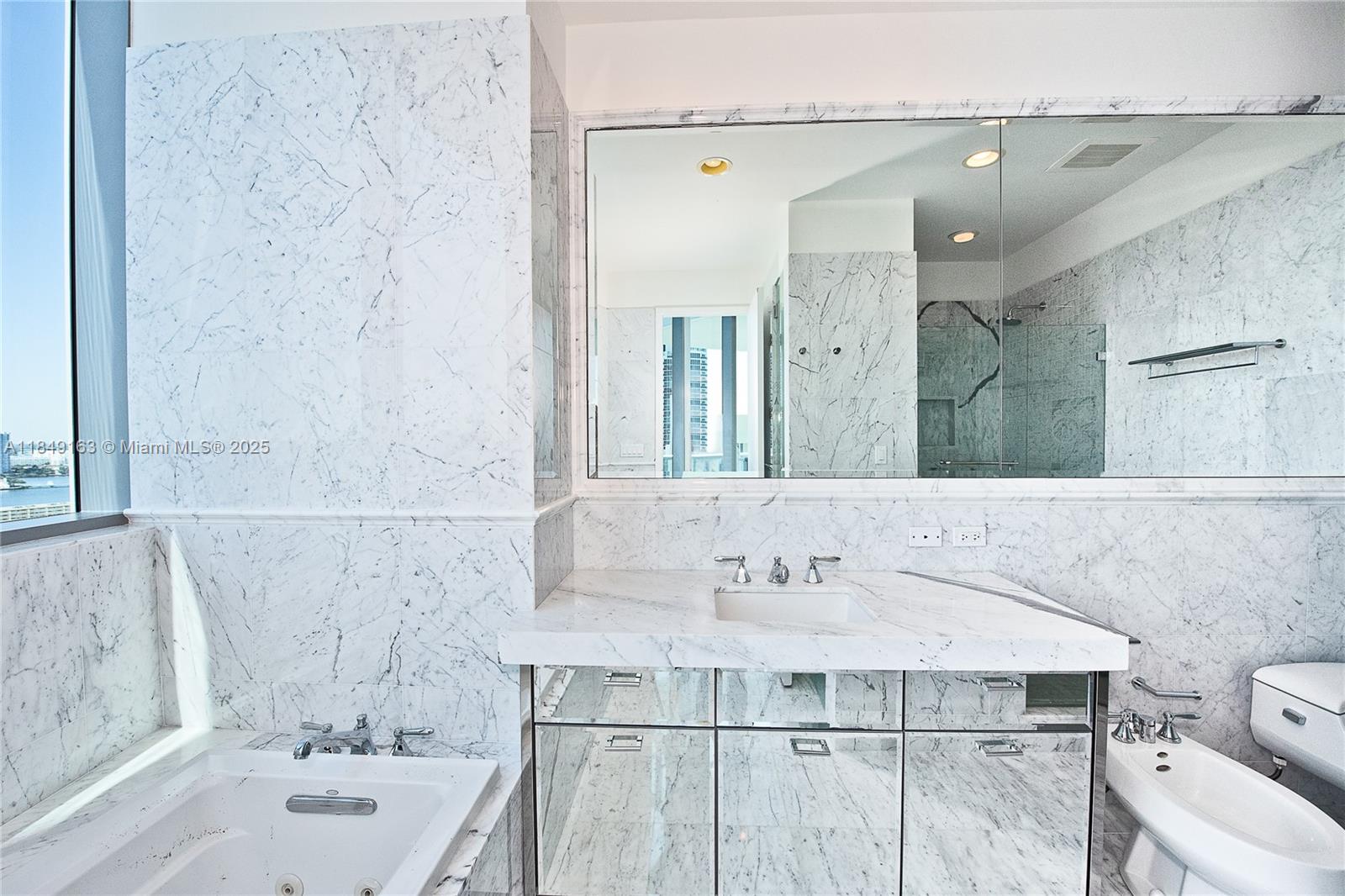 CHATEAU BEACH CONDO - Residential Lease