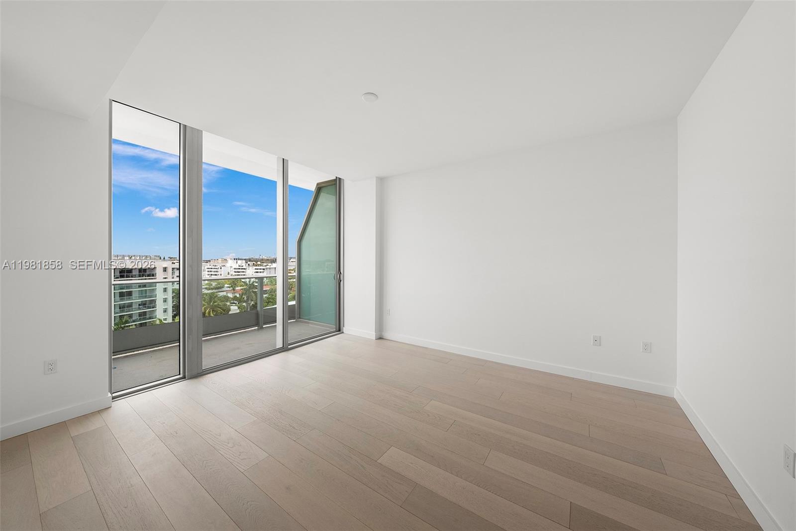 LA BAIA BAY HARBOR ISLANDS - Residential