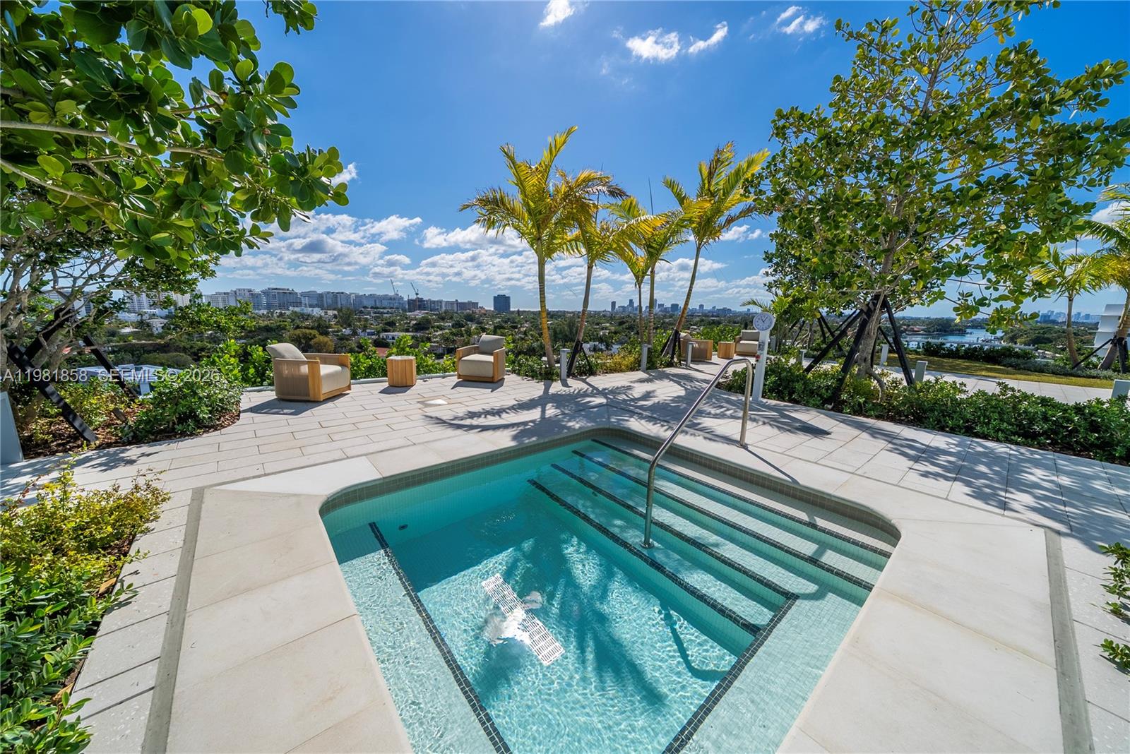 LA BAIA BAY HARBOR ISLANDS - Residential