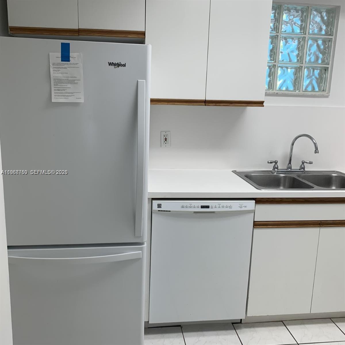 9156 Collins Ave 204