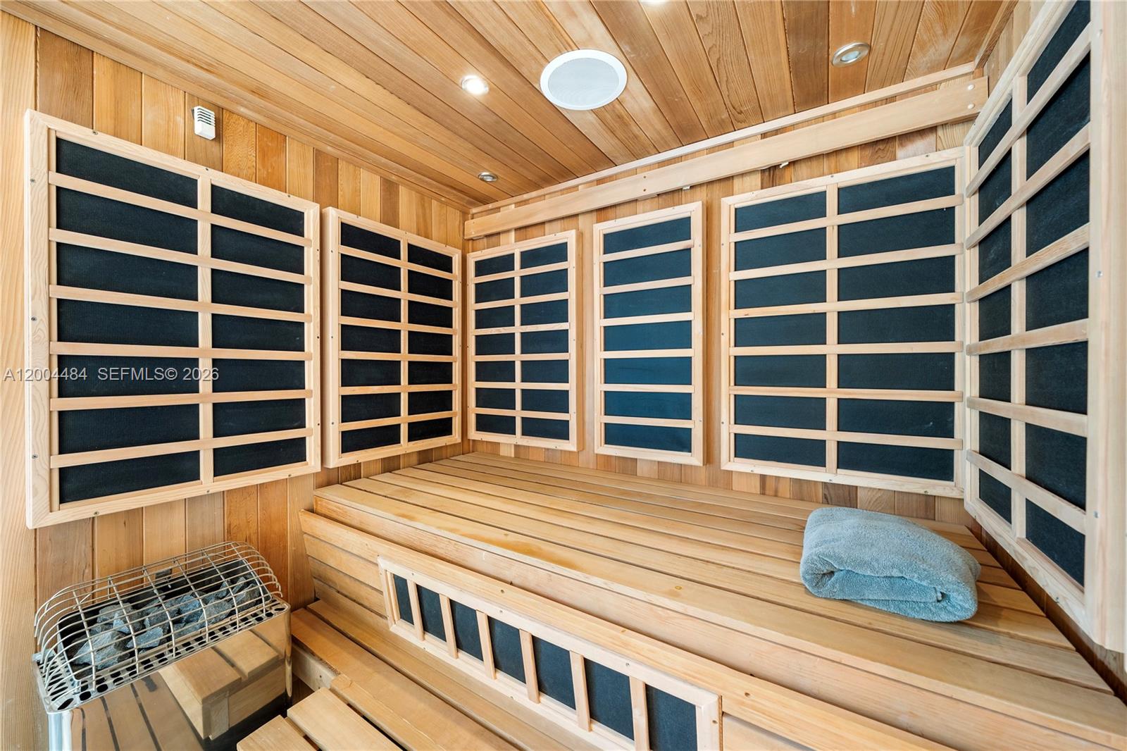 HAMMOCK HEIGHTS - Residential