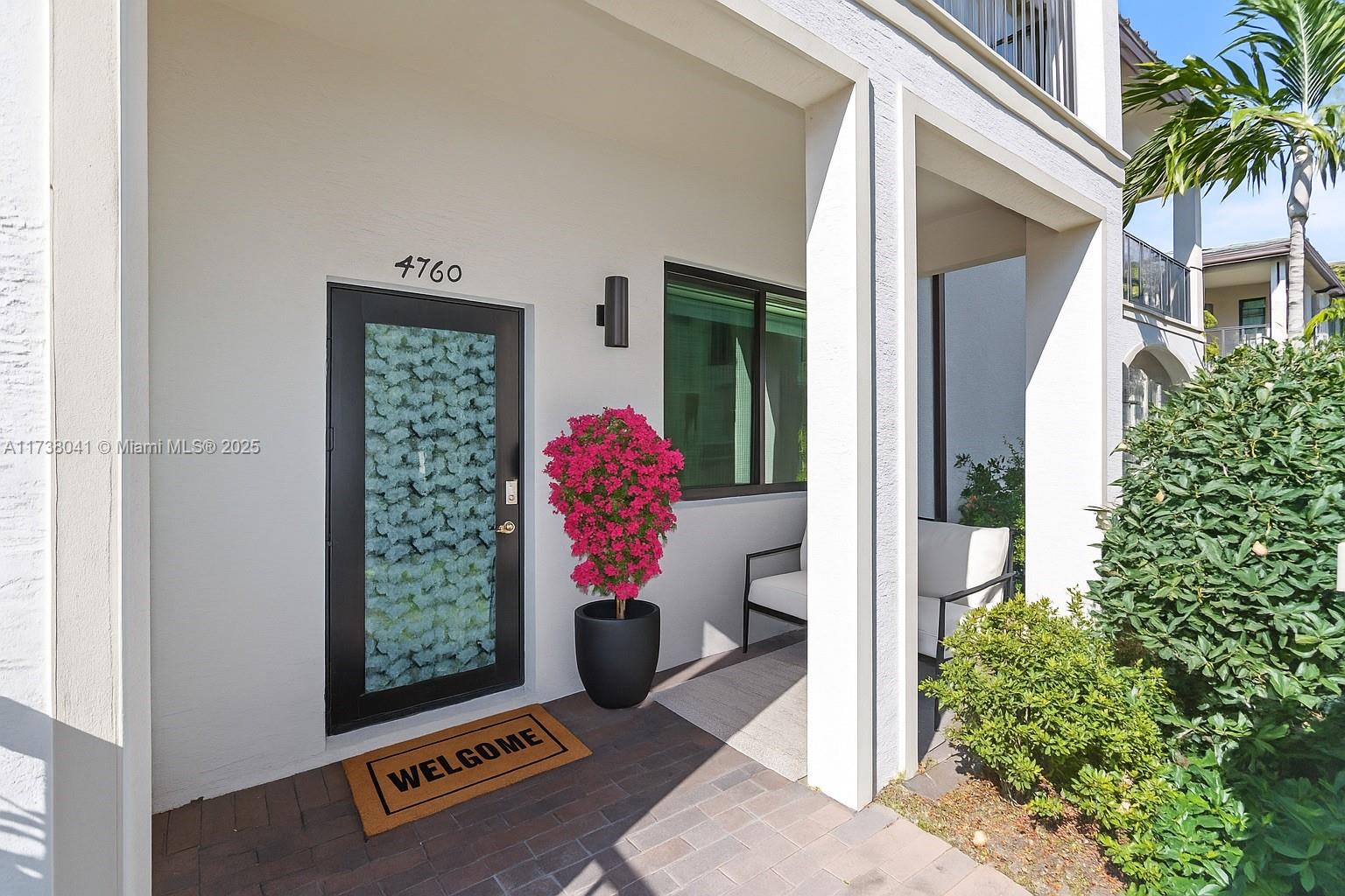 DOWNTOWN DORAL SOUTH PHAS - Residential
