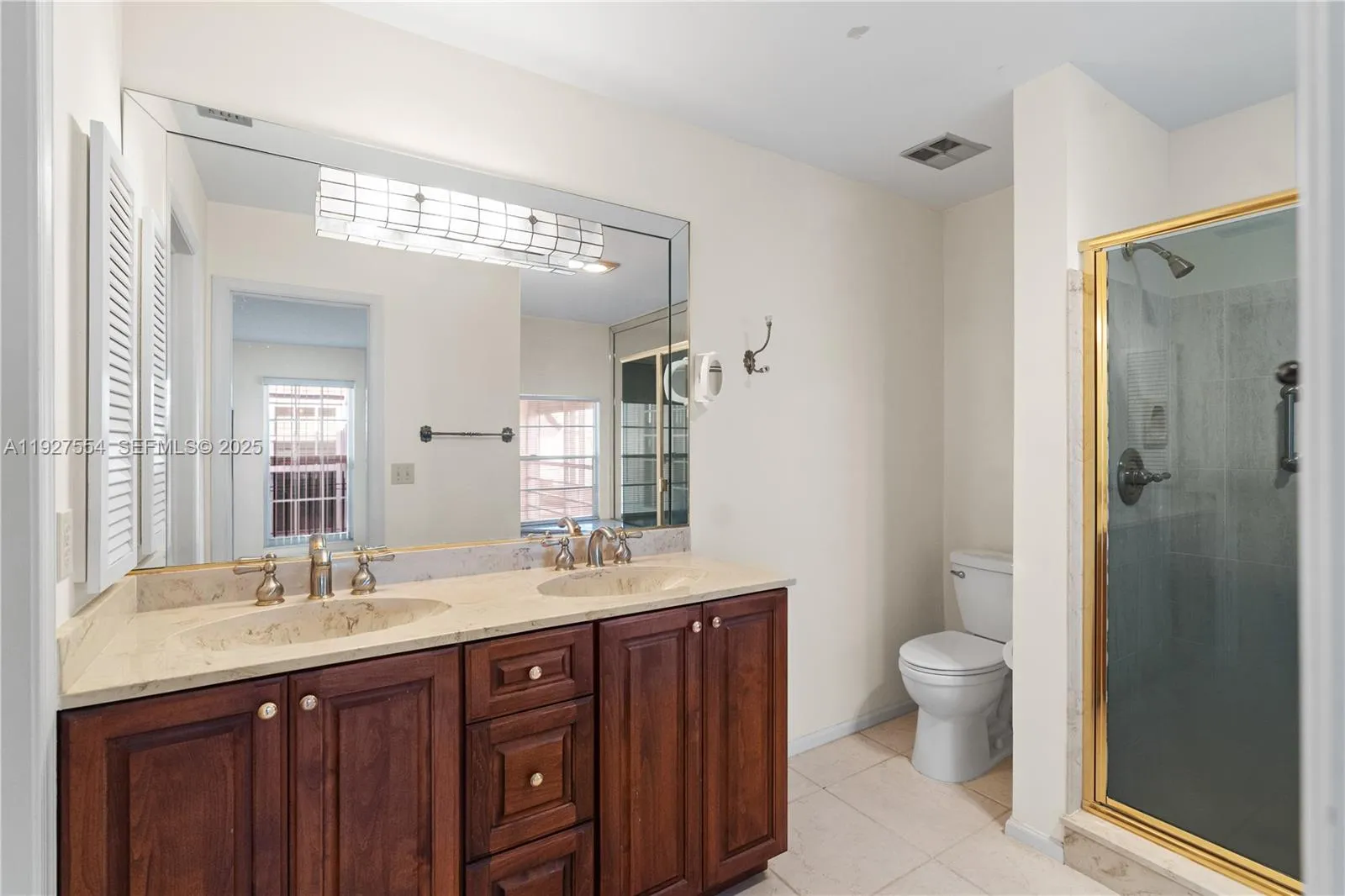 Hillsboro Beach, Florida 33062, United States, 3 Bedrooms Bedrooms, ,3 BathroomsBathrooms,Residential,Active,253822