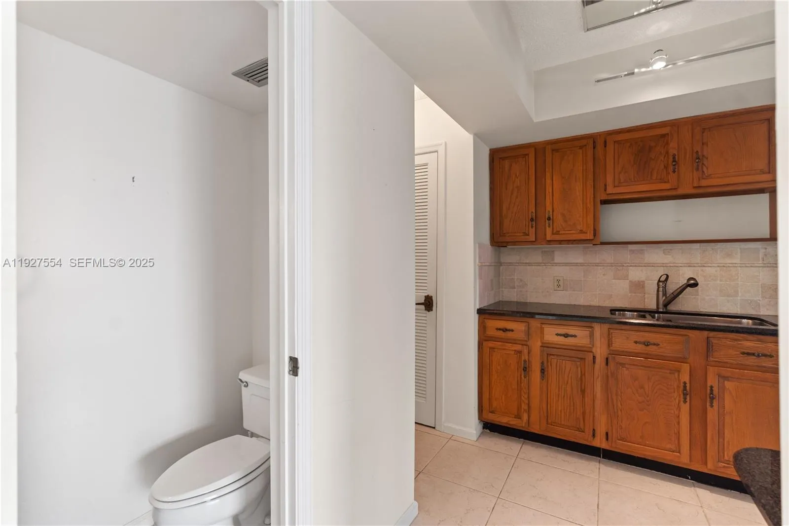 Hillsboro Beach, Florida 33062, United States, 3 Bedrooms Bedrooms, ,3 BathroomsBathrooms,Residential,Active,253822