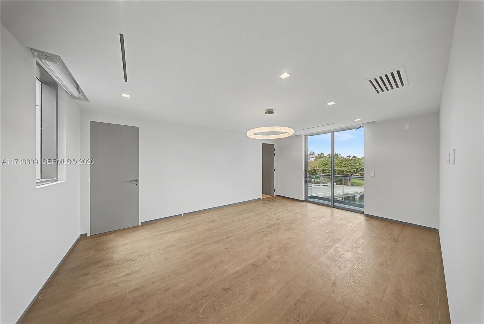 HARBOR BEACH - Residential