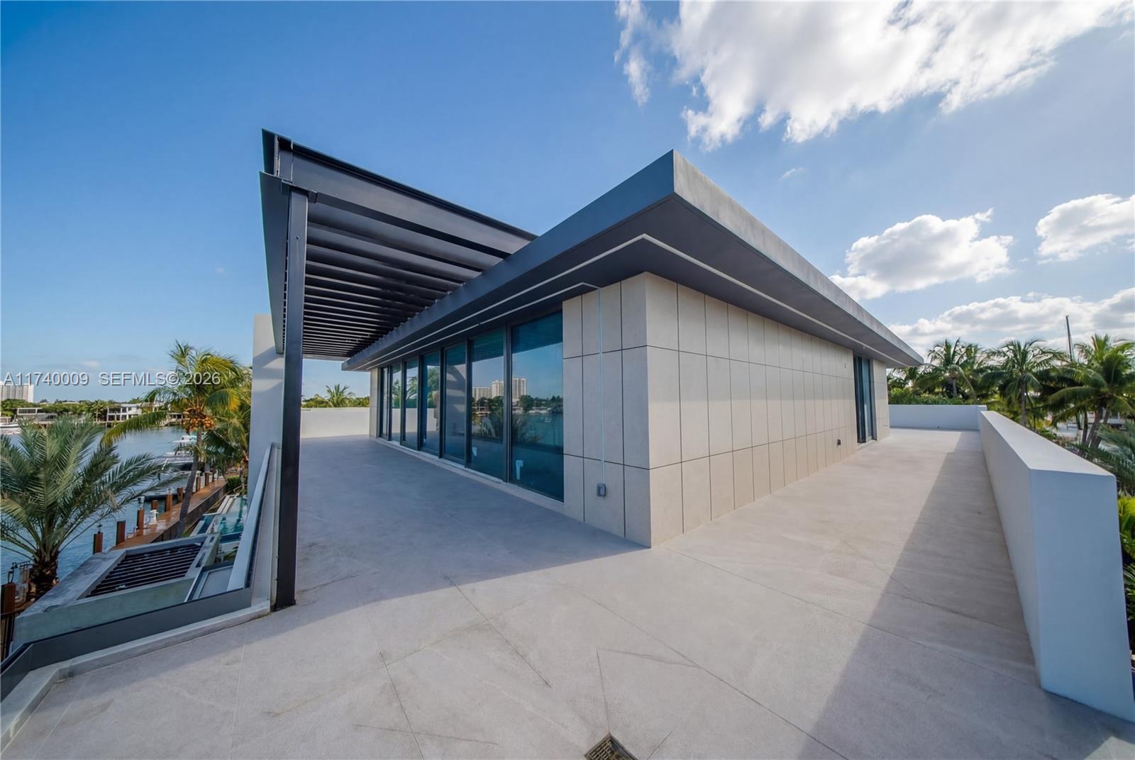 HARBOR BEACH - Residential