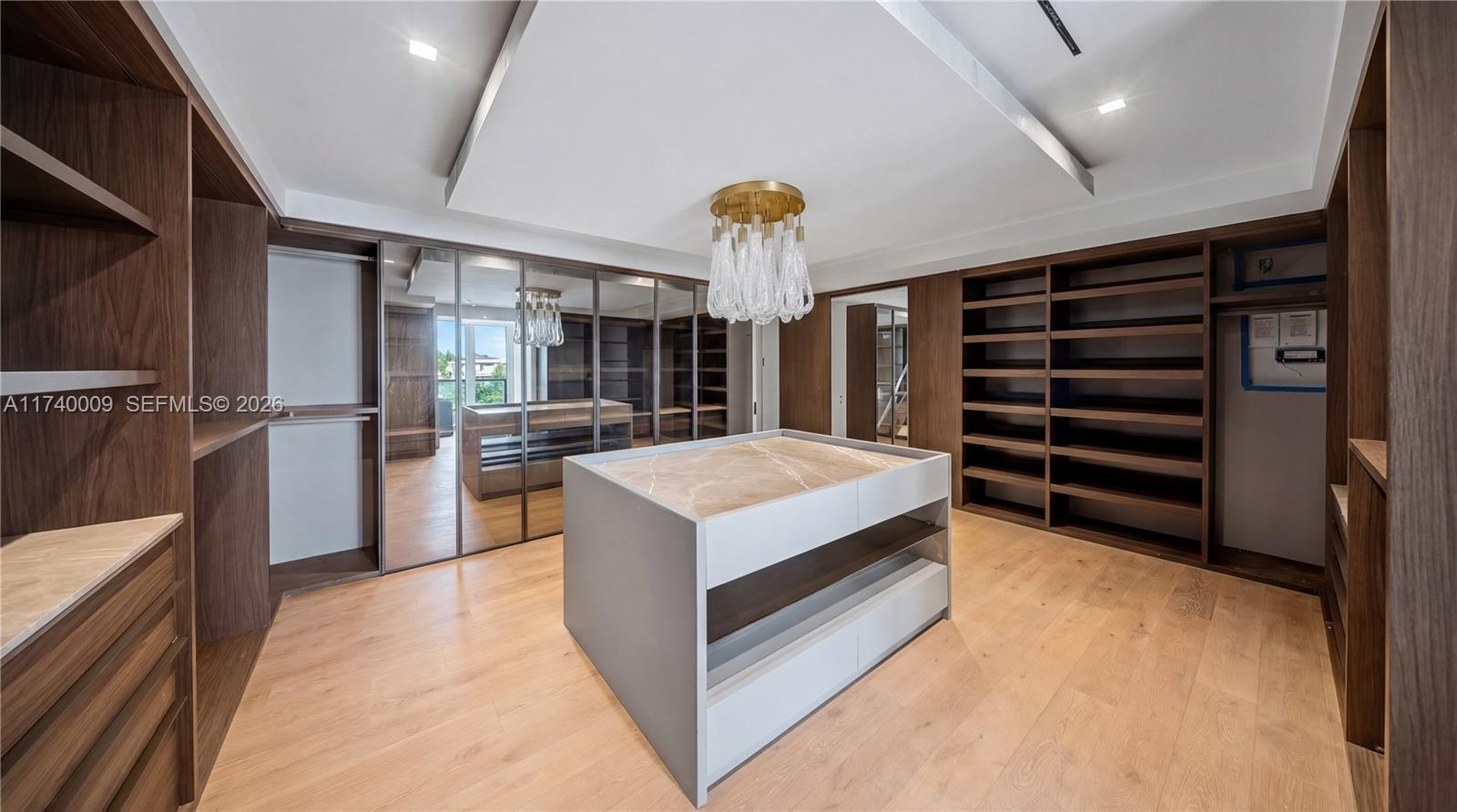 HARBOR BEACH - Residential