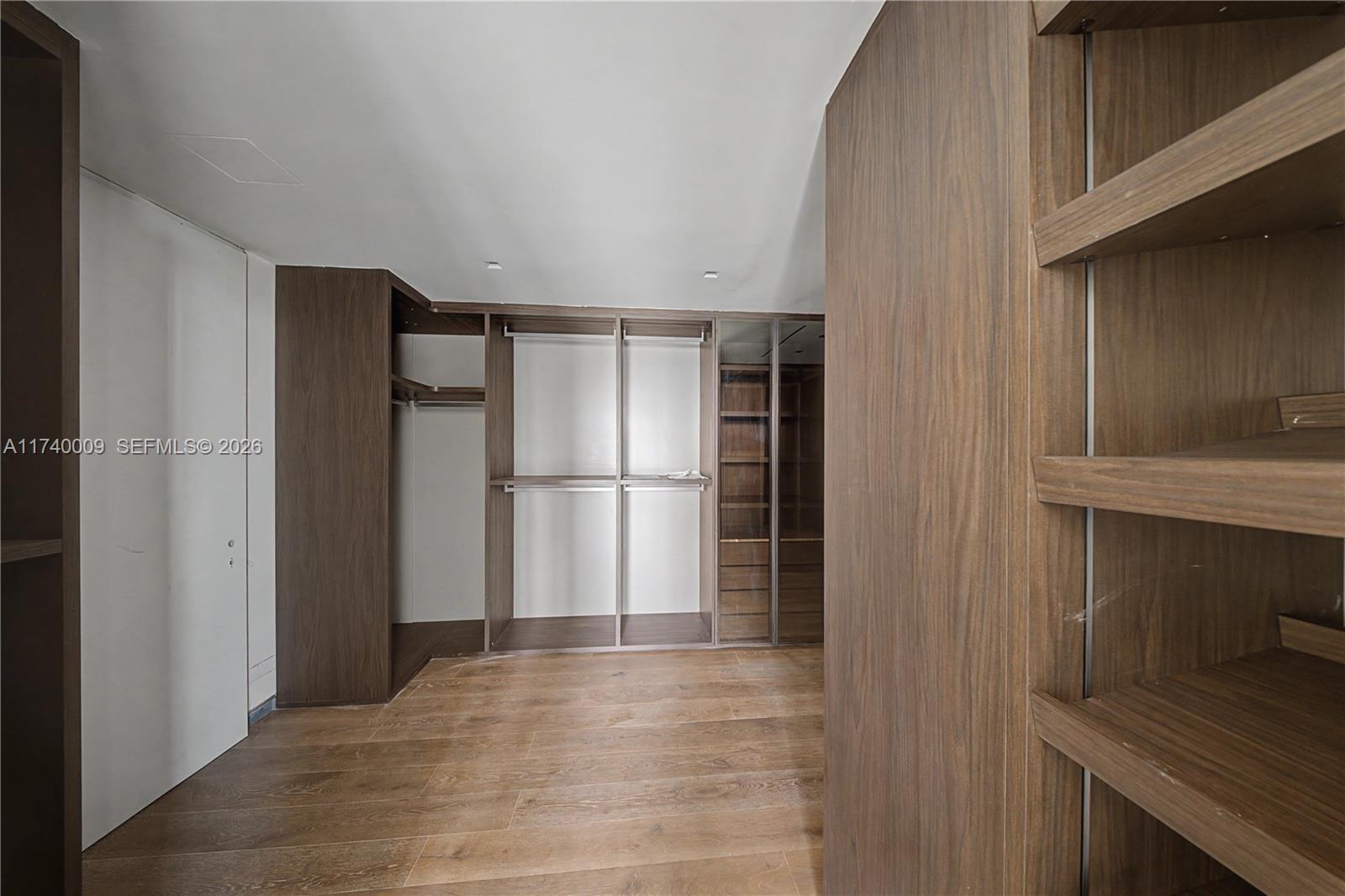 HARBOR BEACH - Residential