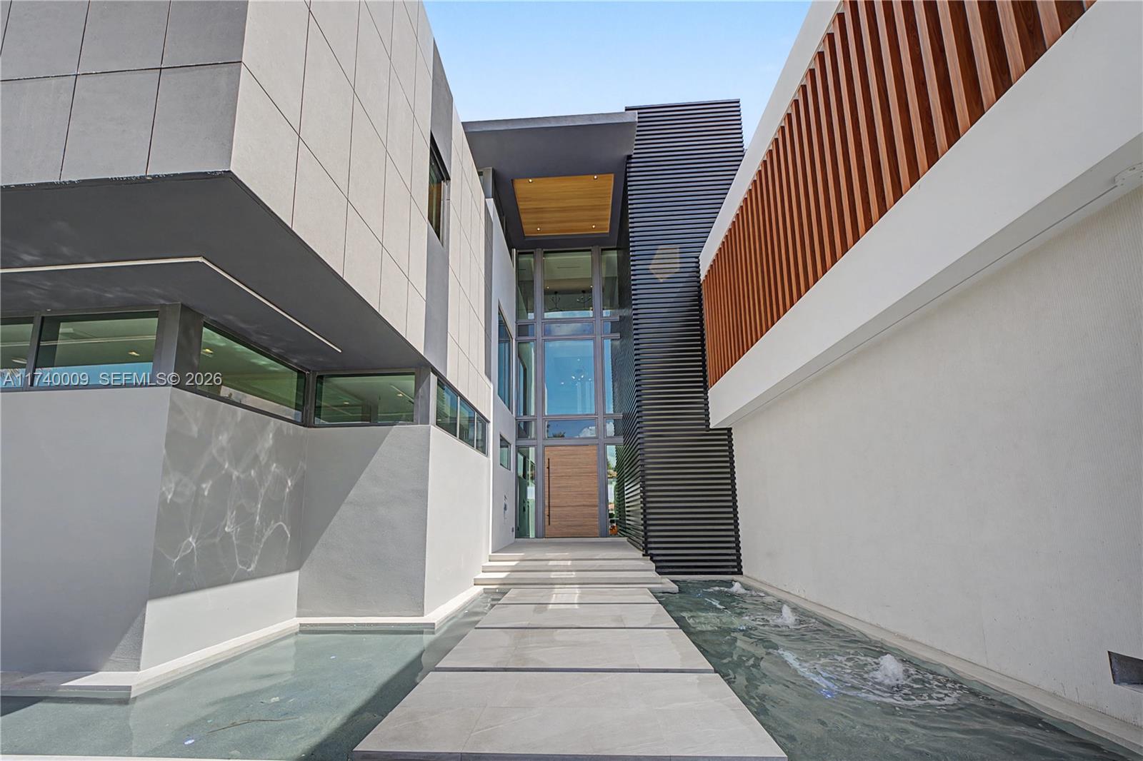 HARBOR BEACH - Residential