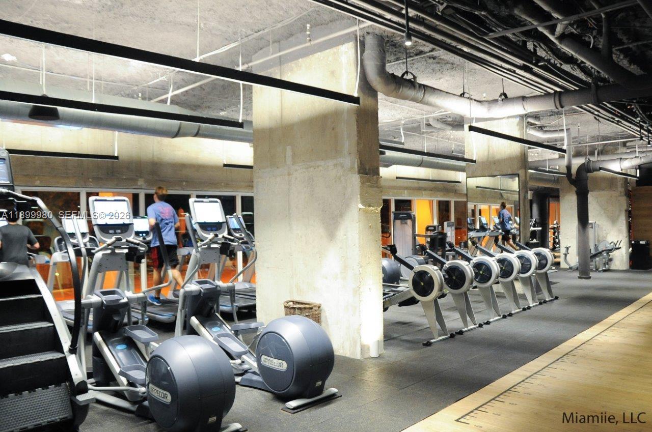 RONEY PALACE CONDO - Residential Lease