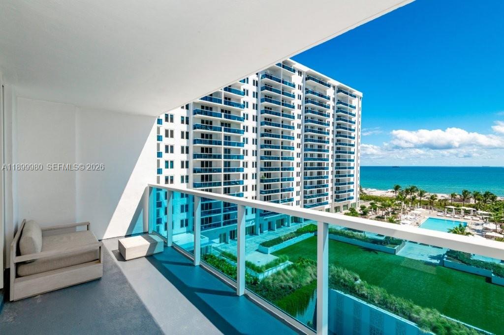 RONEY PALACE CONDO - Residential Lease