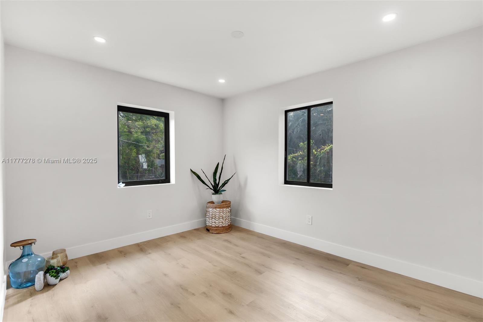 CAMBRIDGE LAWNS PARK - Residential