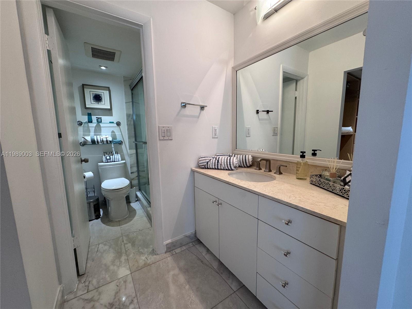 BRAVURA I CONDO - Residential