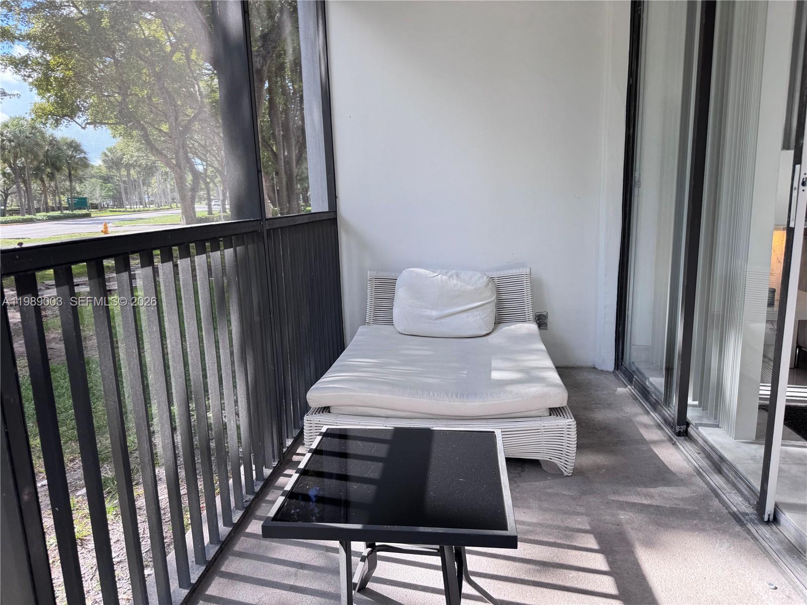 BRAVURA I CONDO - Residential