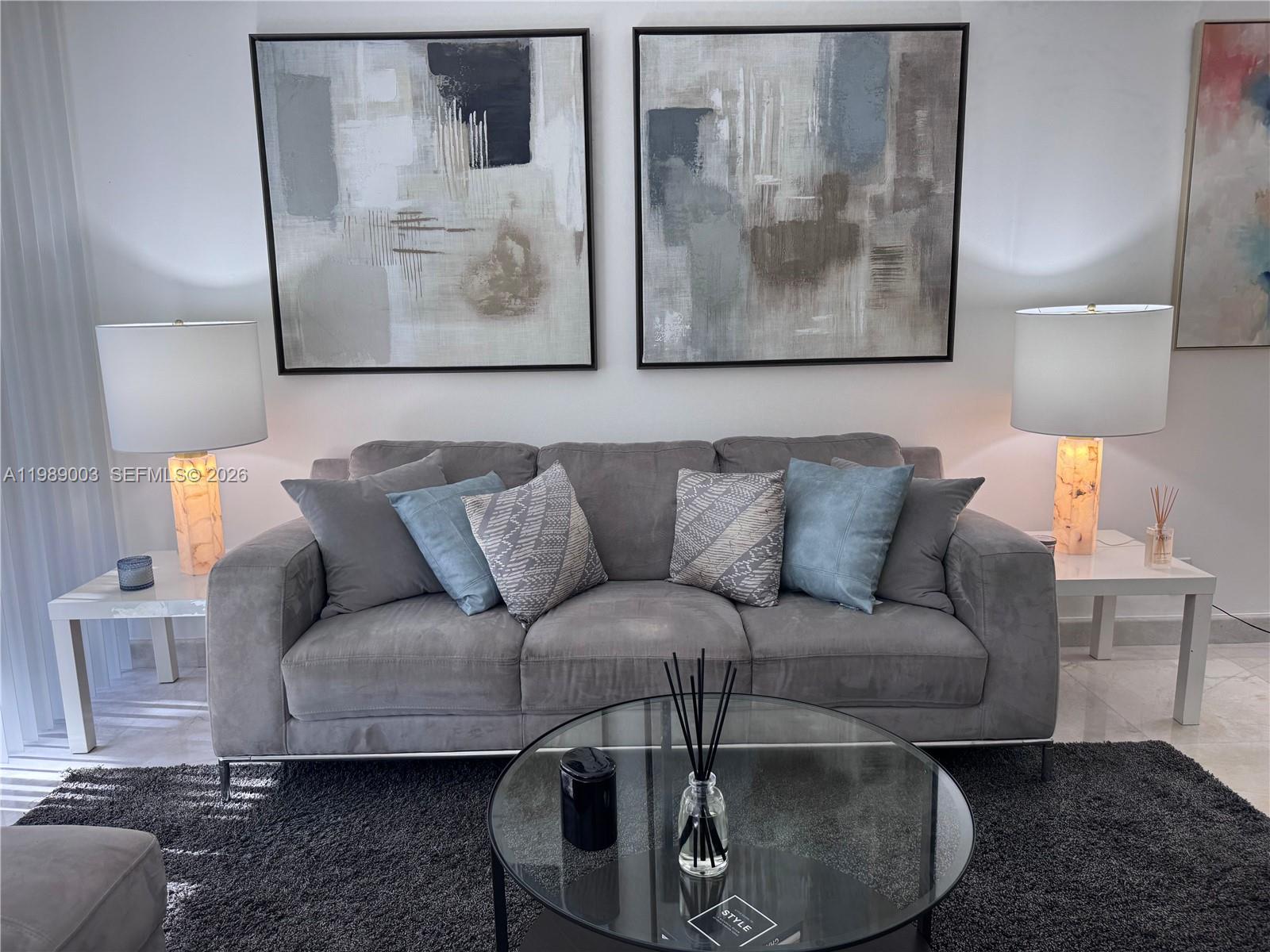 BRAVURA I CONDO - Residential