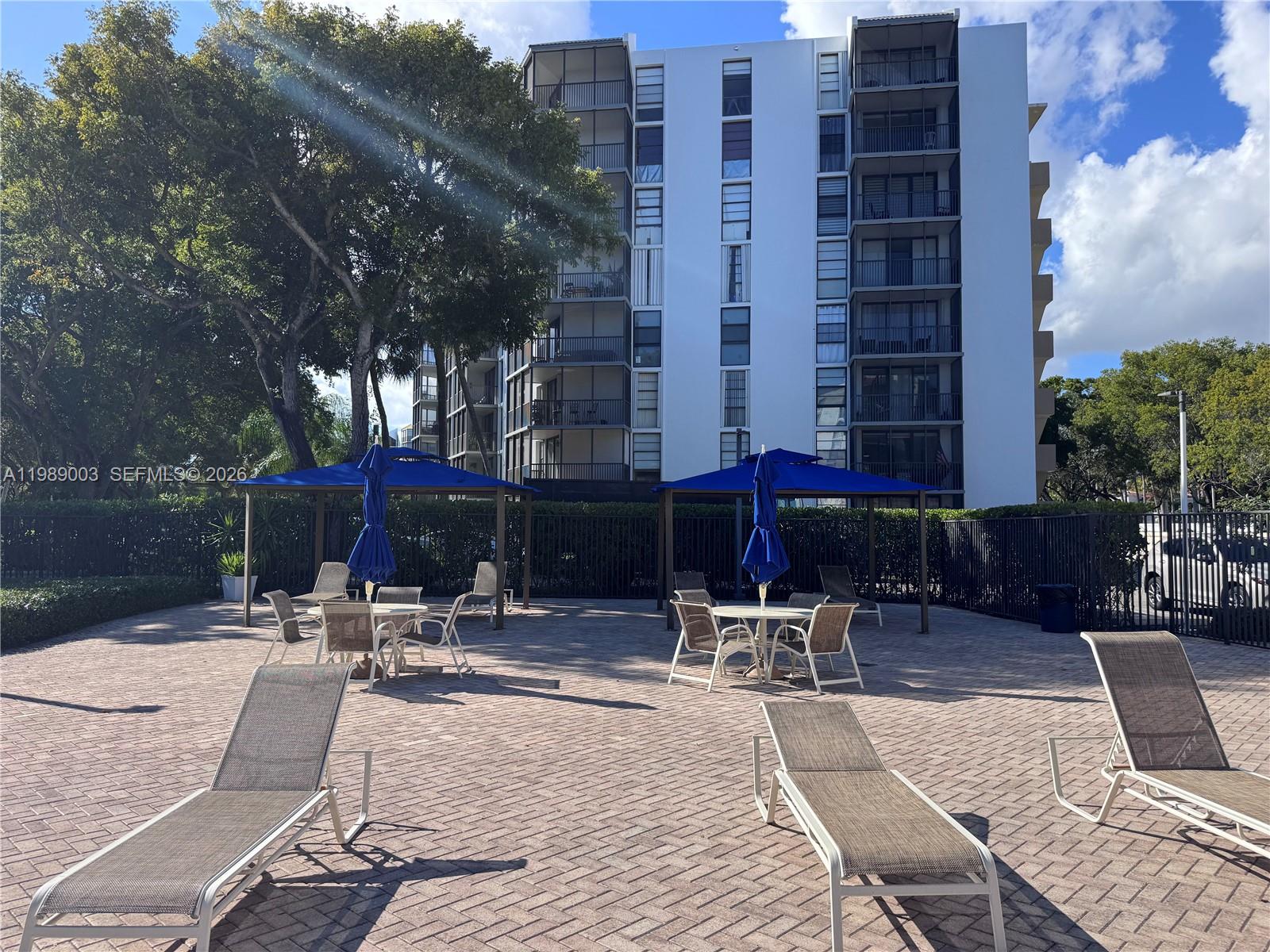 BRAVURA I CONDO - Residential