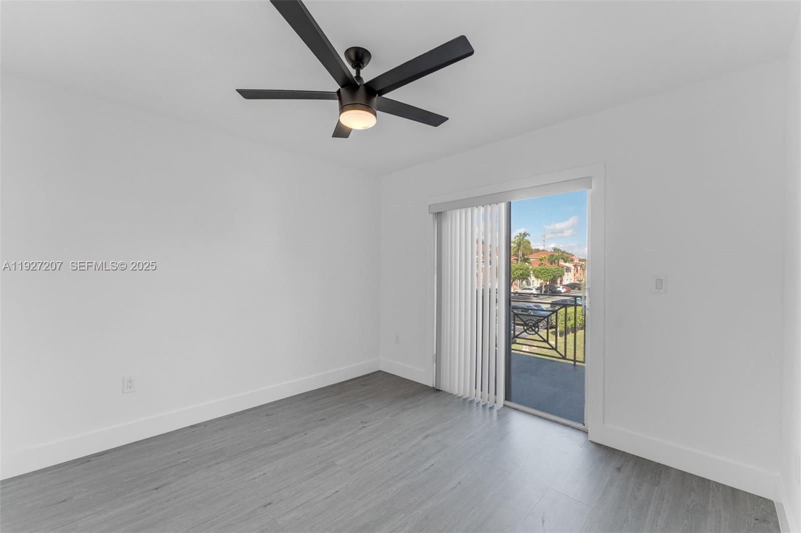 VISTA ALEGRE TOWNHOMES VI - Residential