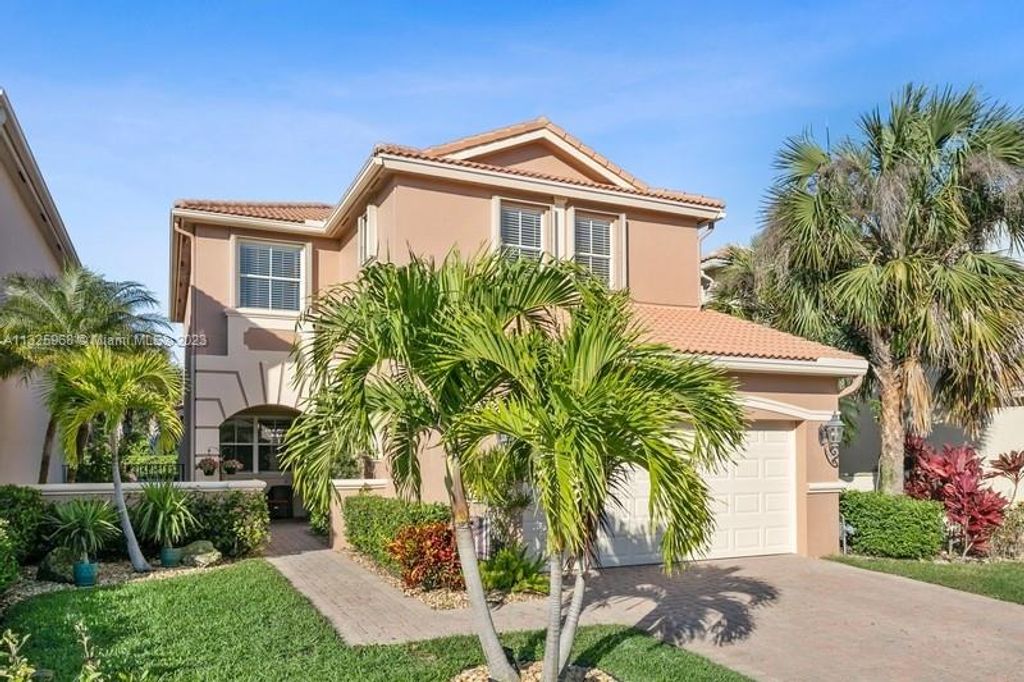 Photo of 205 Isle Verde Way, Palm Beach Gardens, FL 33418 (MLS # A11325968)