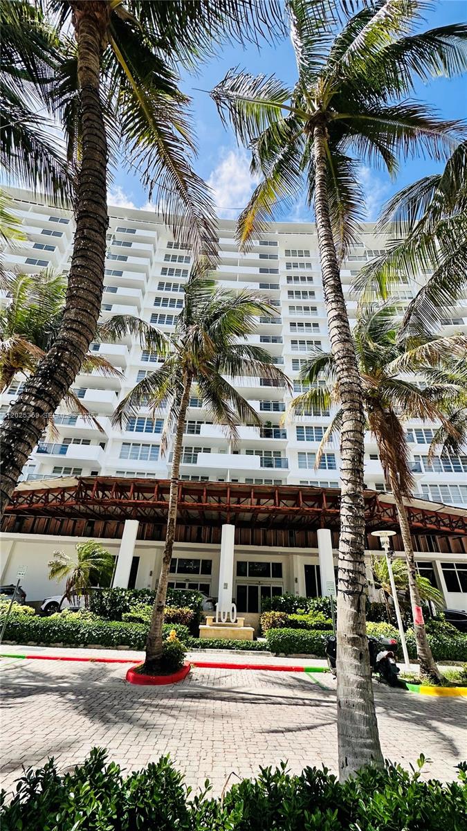 THE DECOPLAGE CONDO - Residential