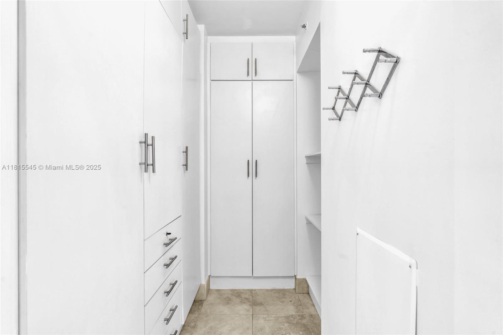 JADE RESIDENCES AT BRICKE - Residential