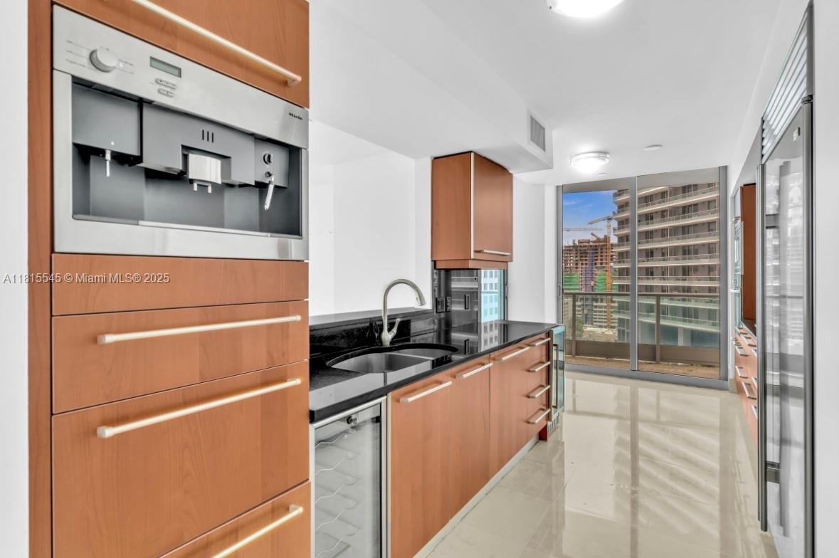 JADE RESIDENCES AT BRICKE - Residential