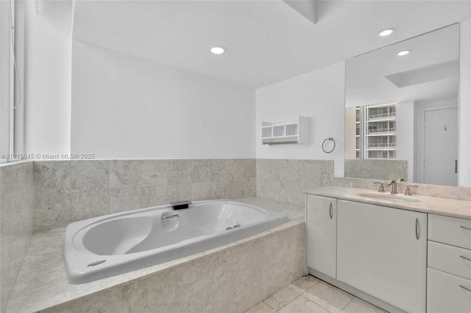 JADE RESIDENCES AT BRICKE - Residential