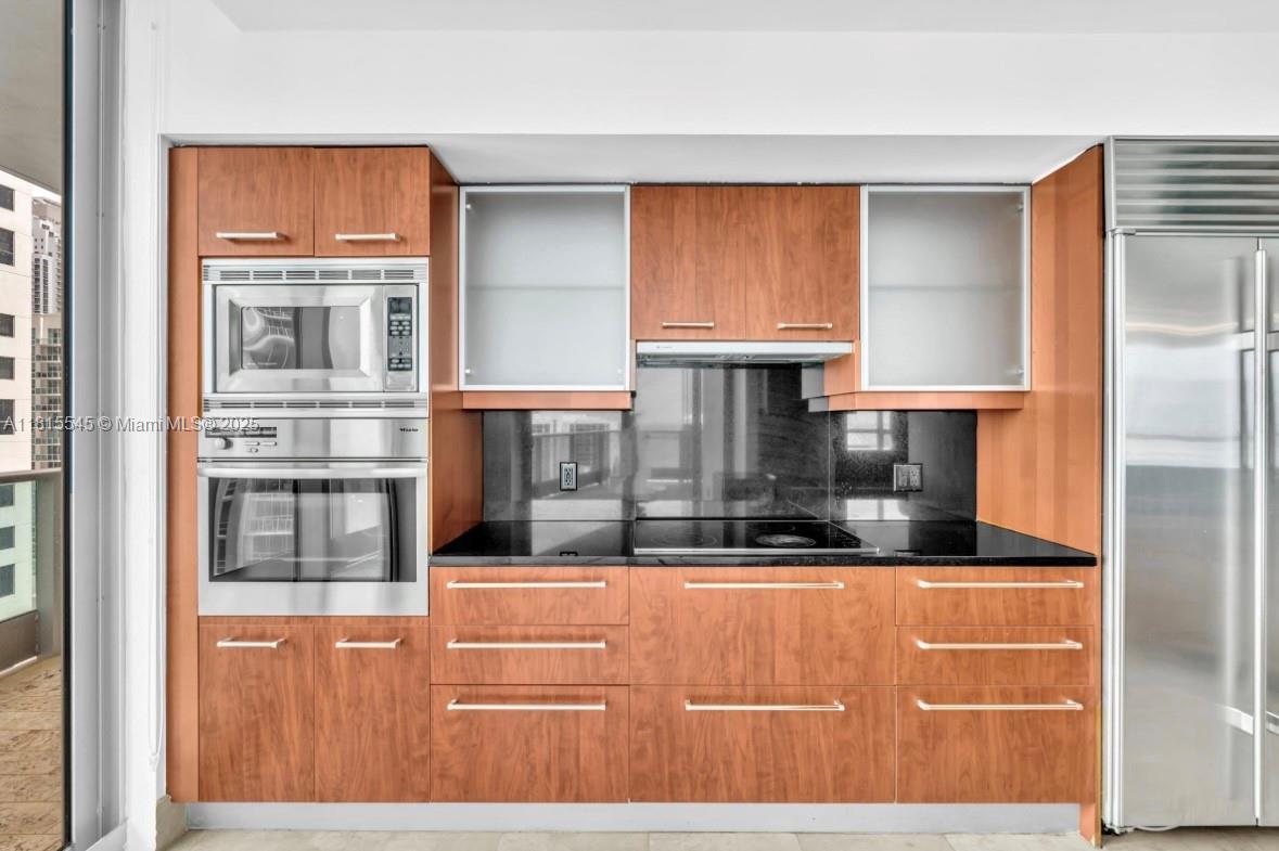 JADE RESIDENCES AT BRICKE - Residential