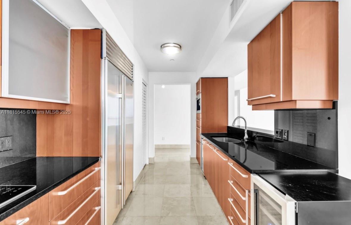 JADE RESIDENCES AT BRICKE - Residential