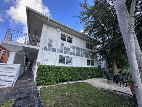 1341 15th St 106 Miami Beach FL 33139
