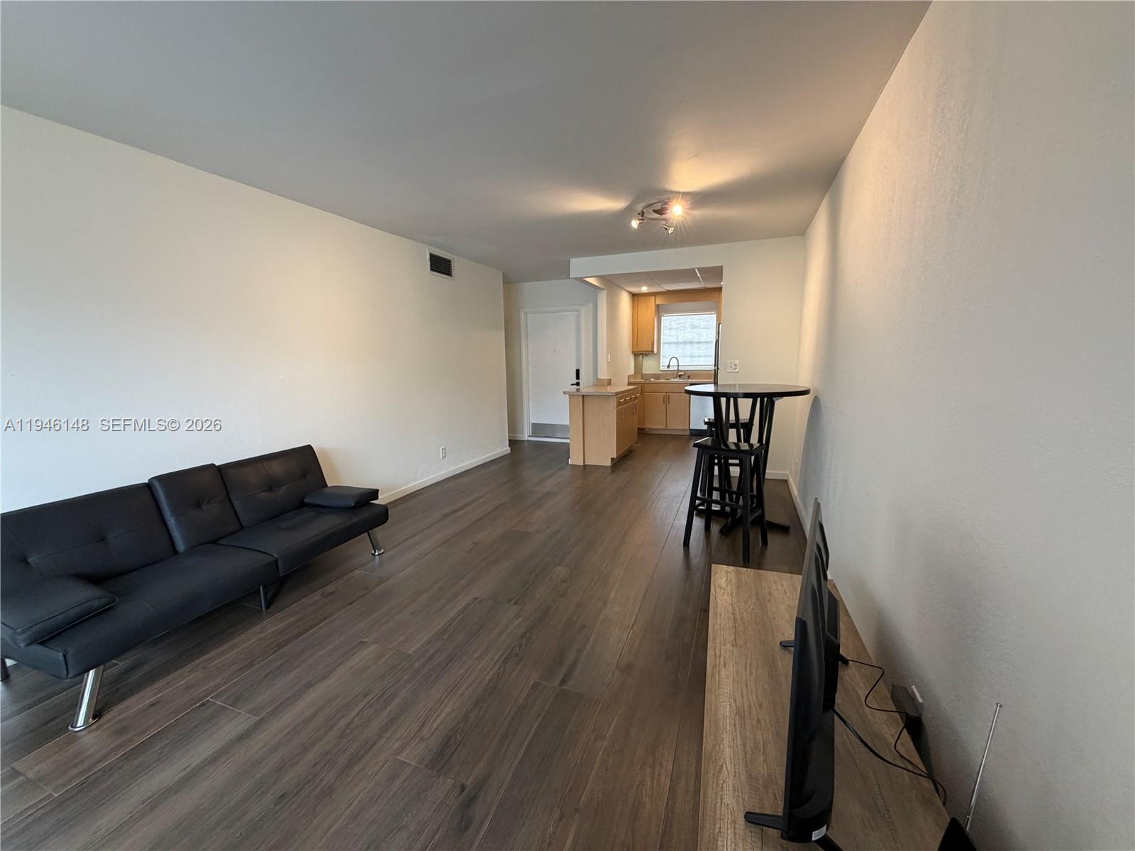 TALLWOOD NORTH CONDO - Residential