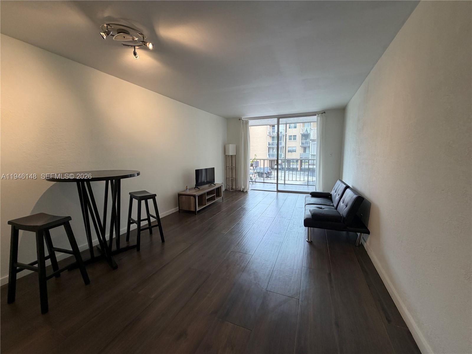 TALLWOOD NORTH CONDO - Residential