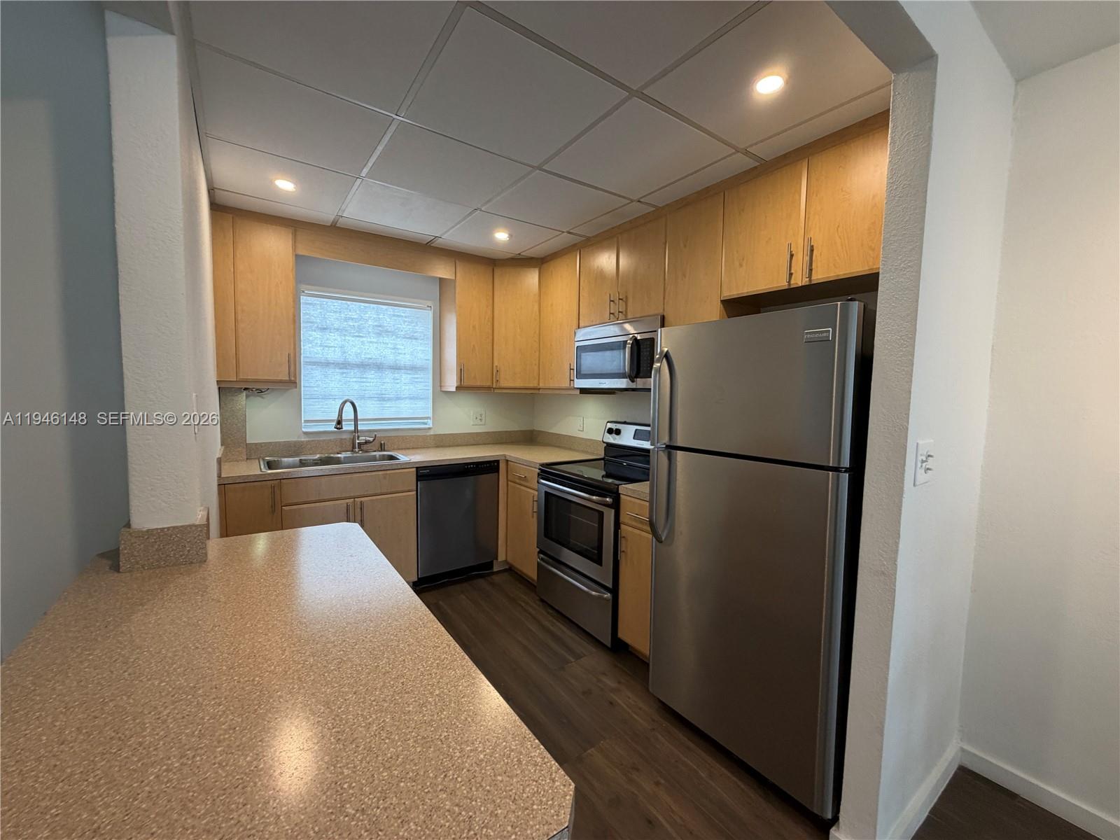 TALLWOOD NORTH CONDO - Residential