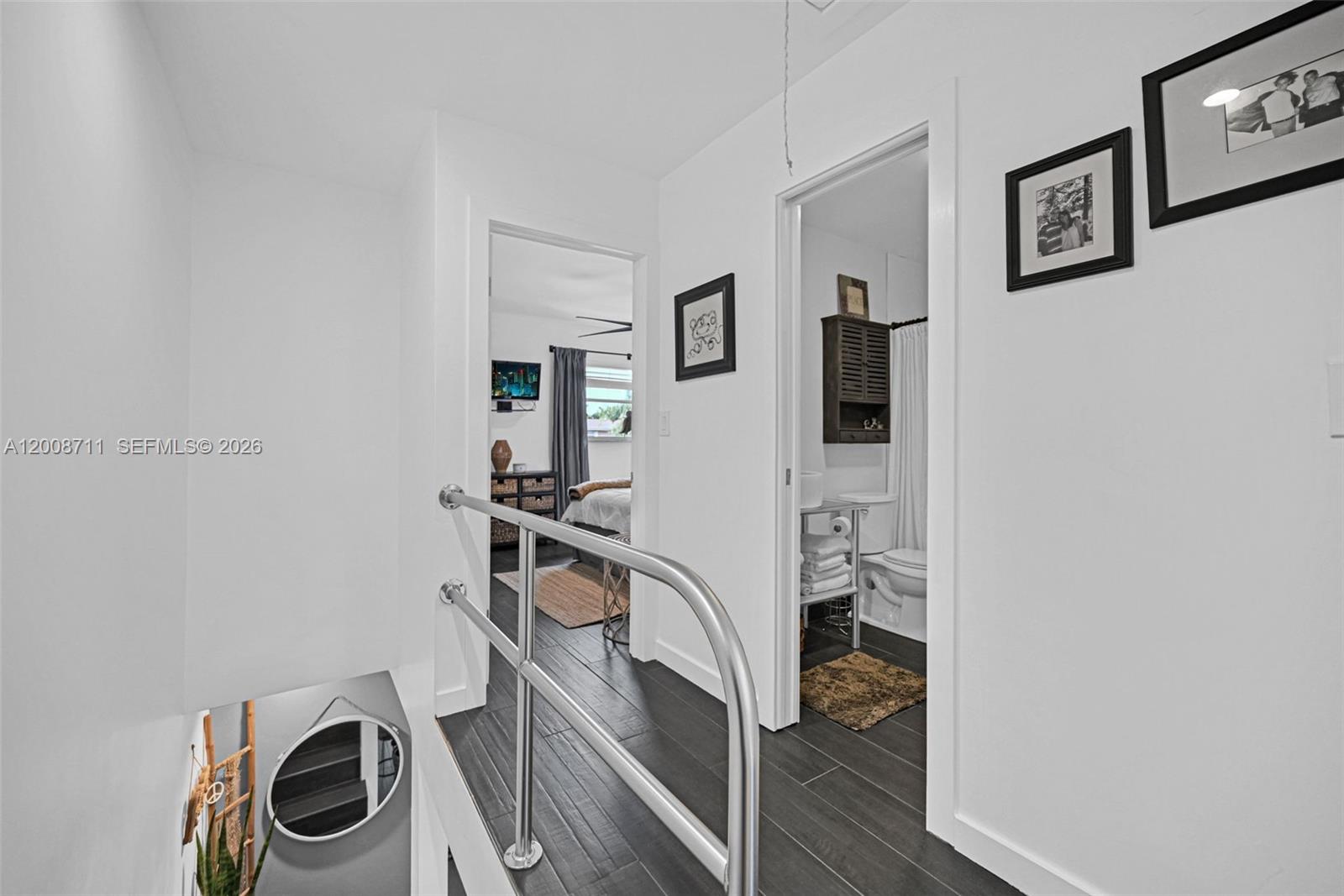 TOWNHOUSE EAST 1 CONDO - Residential