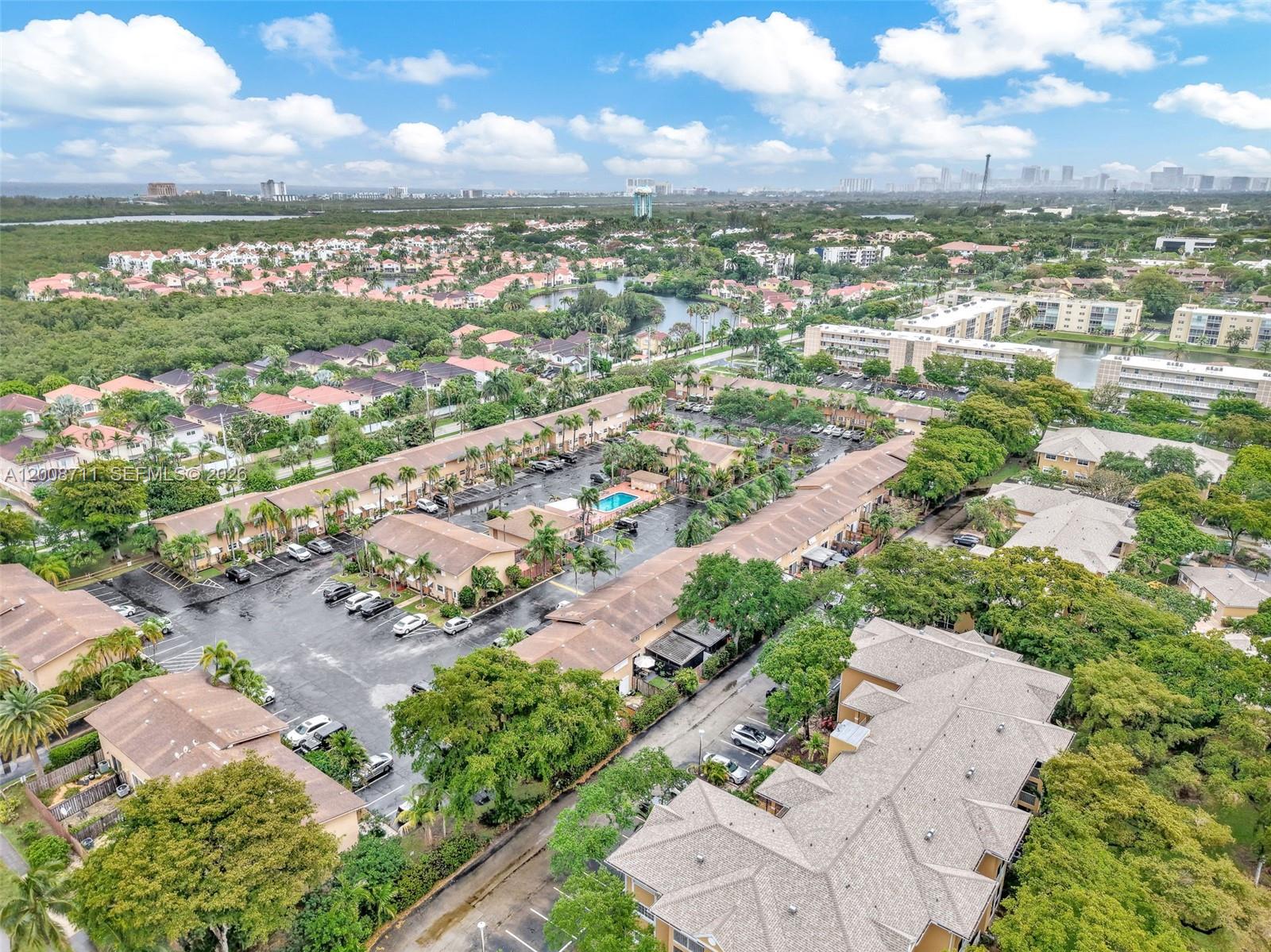 TOWNHOUSE EAST 1 CONDO - Residential