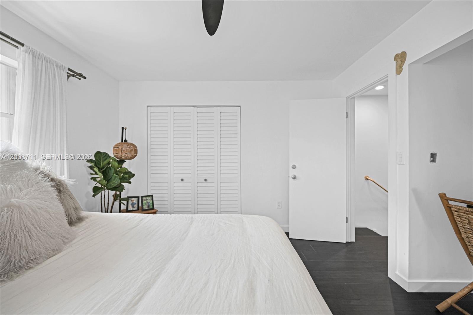 TOWNHOUSE EAST 1 CONDO - Residential
