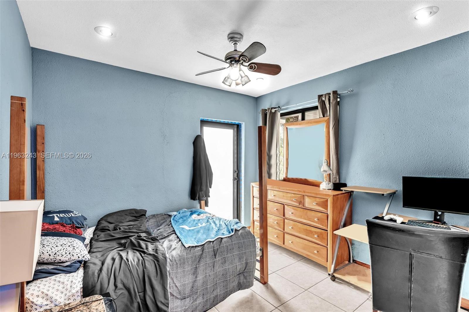 PALMLAND HOMES SOUTH NO T - Residential