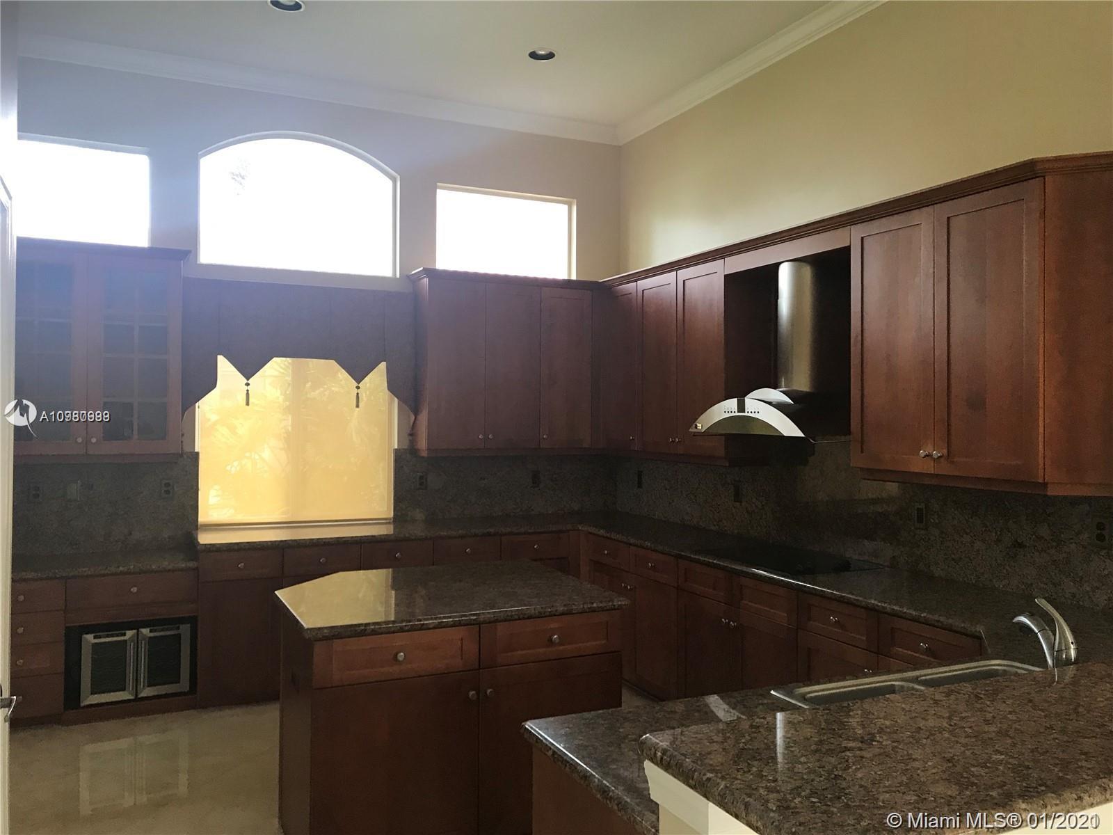 SUNSET LAKES PLAT ONE - Residential Lease