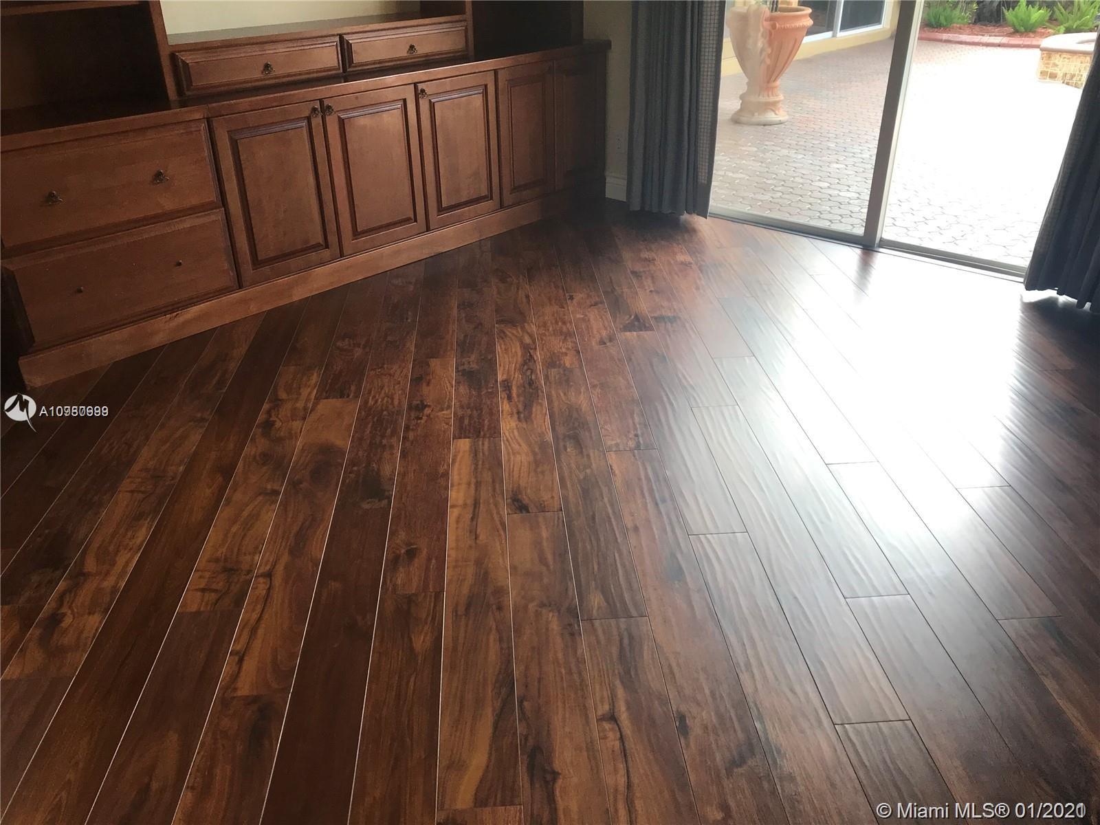 SUNSET LAKES PLAT ONE - Residential Lease